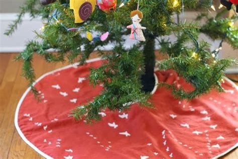 Easy Christmas Tree Skirt Sewing Tutorial – AllCrafts Free Crafts Update