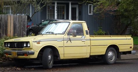 1975 Toyota Pickup Catalog And Classic Car Guide Ratings And Features