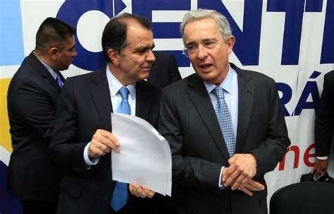 Uribe Pide Investigar La Campaña De Óscar Iván Zuluaga