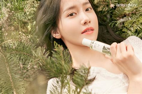 Yoona Is More Beautiful Than Flowers In New Innisfree Posters Daily K