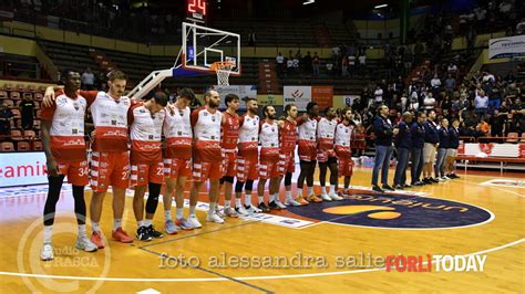 Il Derby Tra Unieuro Forl E Rinascita Rimini