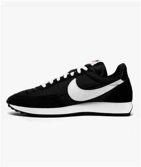 Black Nike AIR TAILWIND 79 | SVD