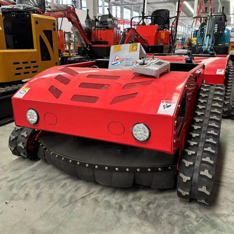 Dongcheng Rubber Crawler Robot Gasoline Self Propelled Garden Remote