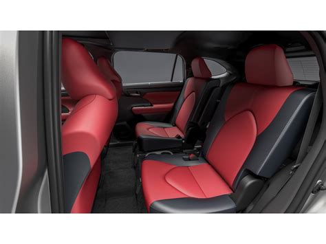 2021 Toyota Highlander: 64 Interior Photos | U.S. News