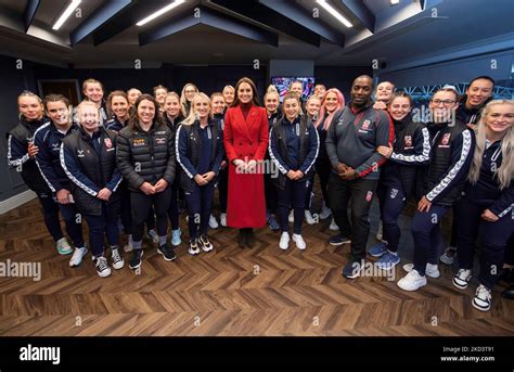 The Princess Of Wales Meeting The England Womens Rugby League Team