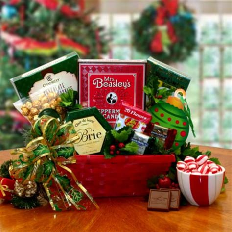 Holiday Greetings Gift Basket- Christmas gift basket - Holiday Gift ...