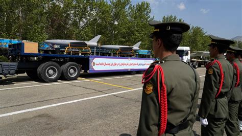 Parcourir Les Oc Ans Du Monde L Iran Envoie Un Navire De Guerre