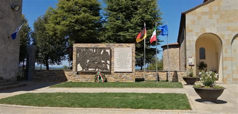 Civitella Celebra Il Aprile Deposizione Corone E G P Liberazione