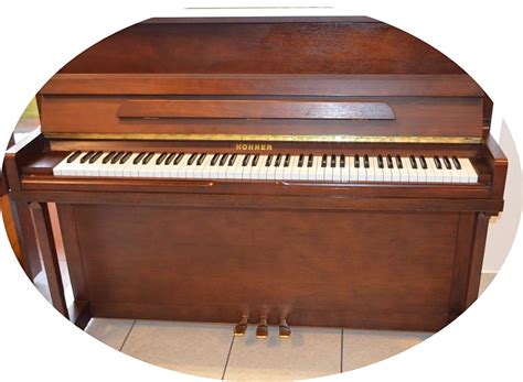 Hohner Klavier Modell Teak 116 | Pianohaus Maintal