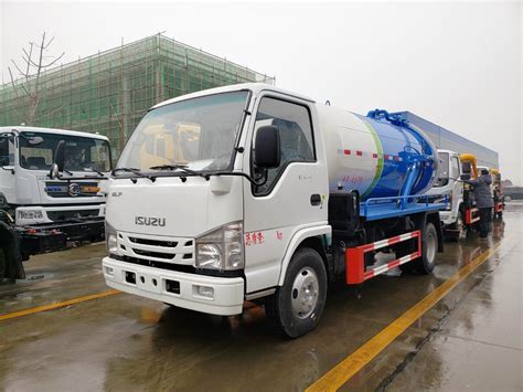 Isuzu Npr P Hp Vacuum Sewage Suction Truck Vacuum Sewage