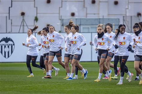 MEJORES IMÁGENES DEL ENTRENAMIENTO DEL VALENCIA CF FEMENINO 03 01 2024