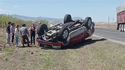 Cuatro Lesionados En Volcadura En Carretera Chihuahua Juárez Norte De Chihuahua