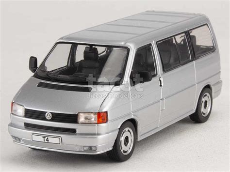 Volkswagen T4 Caravelle Multivan 1990 IXO 1 43 Autos Miniatures