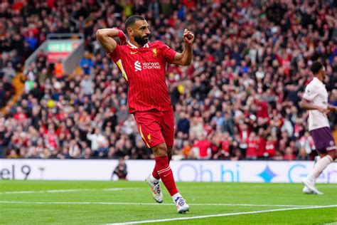 محمد صلاح يُتوج بجائزة لاعب الشهر في ليفربول سبورت 360