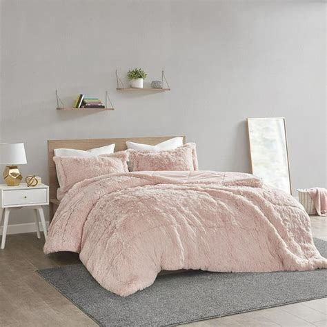 Intelligent Design Malea Shaggy Faux Fur Comforter Set King/Cal King ...