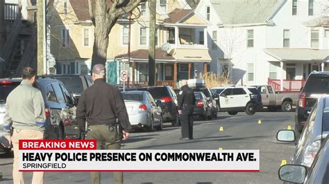 Heavy Police Presence On Commonwealth Ave In Springfield YouTube