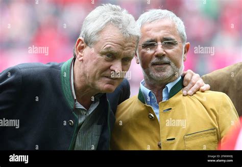 Gerd muller bayern munich hi-res stock photography and images - Alamy