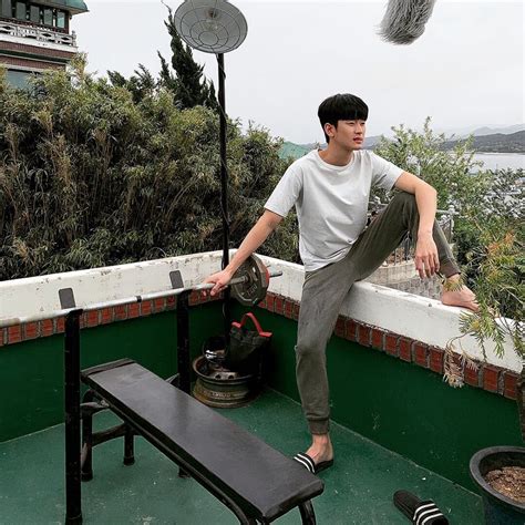 10 Potret Kim Soo Hyun Di Behind The Scene Its Okay To Not Be Okay