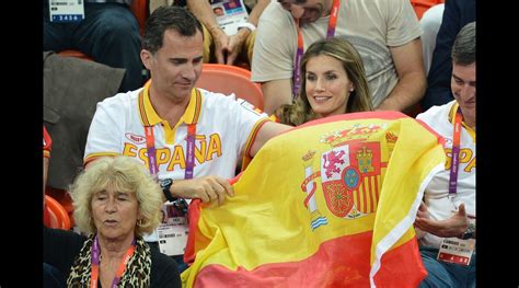 Photo Letizia Et Felipe D Espagne Supporters Mis Rude Preuve Par