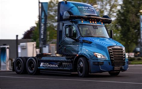 The Autonomous Electric Freightliner eCascadia: Sustainable & Self
