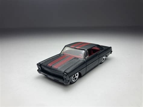 Chevy Nova Preto Pintura Ruim Hot Wheels Escala M