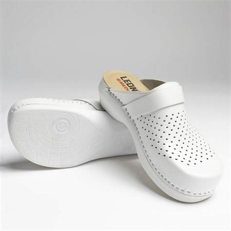 Купить Медицинские сабо Leon MED102W с доставкой в интернет-магазине ...