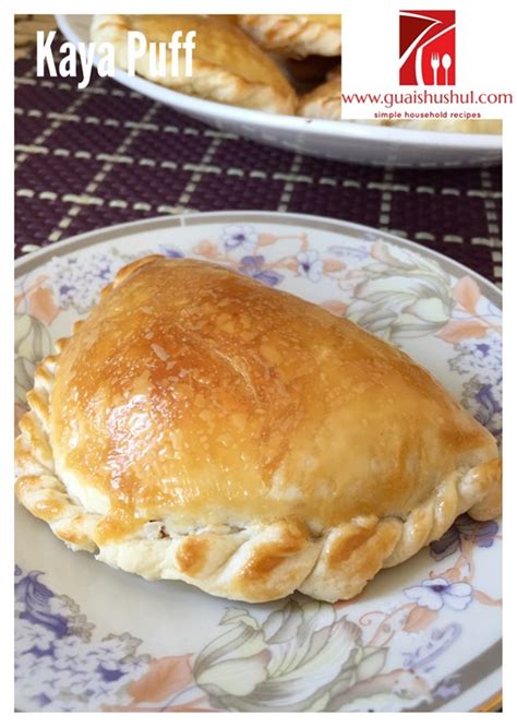 Traditional Kaya Puff Or Kaya Kok Guai Shu Shu