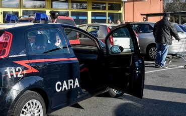 Perugia Bimbo Di 2 Anni Morto Sul Nastro Del Supermercato Fermata La