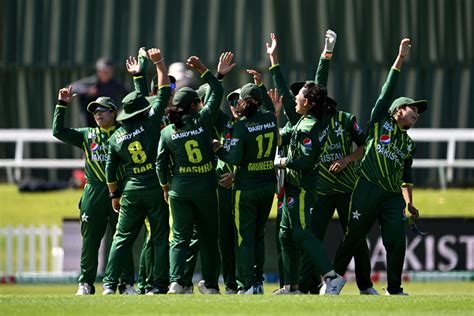 [watch] Ecstatic Scenes As Pakistan Womens Team Celebrate Historic