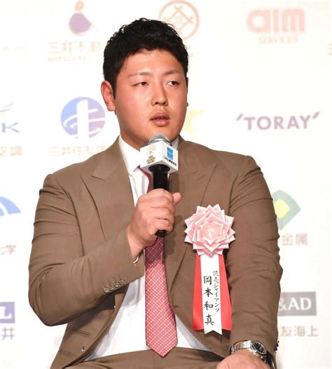 巨人・岡本和 2年連続2度目gg賞 ミスター＆原超えへ「頑張るしかない」 野球 デイリースポーツ Online