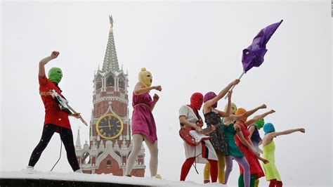 Las Pussy Riot Protestan En La Cancha De La Final Del Mundial En Rusia