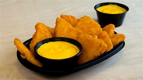 Taco Bell Invents The Chicken Nugget Again With Naked Chicken Chips Paste