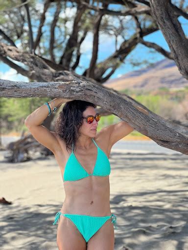 Busy Entrepreneur Roya Despite Multiple Medical Conditions Got The Bikini Body She Always