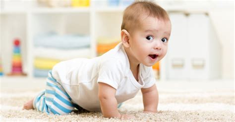 babies start crawling favour     baby  crawl