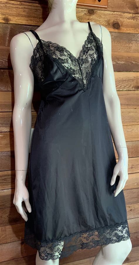 Vintage Lingerie 1960s DAWN To DUSK Black Full Slip 34 Nylon Etsy