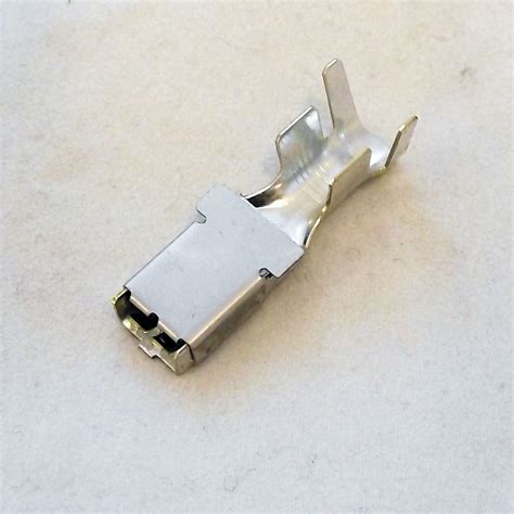 Maxi Blade Fuse Holder Terminal