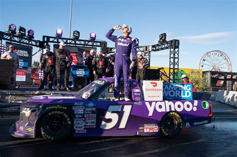 Nascar Camping World Truck Series Kyle Busch Vence Em Sonoma