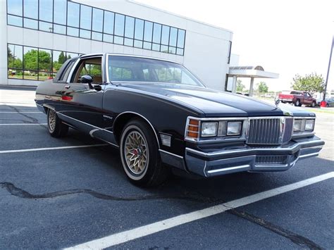 1981 Pontiac Bonneville | GAA Classic Cars