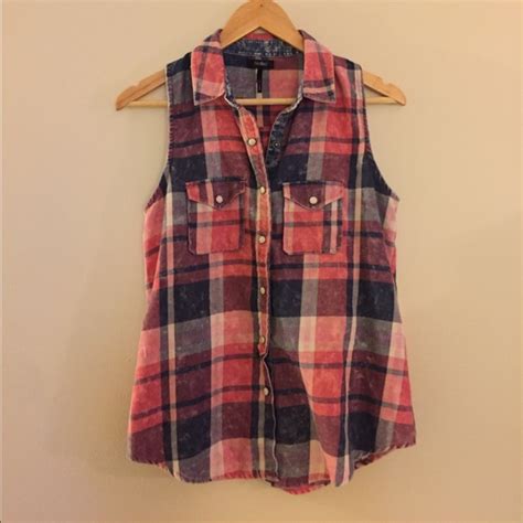 Nollie Tops Nollie Sleeveless Plaid Top Small Poshmark