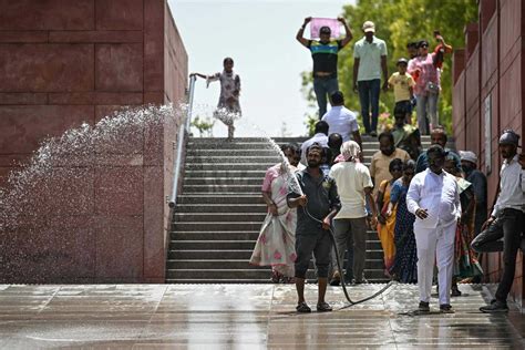 Capital Da Ndia Regista Temperatura Recorde De Graus Celsius