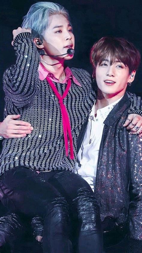 Pin De Kookmin Em Jikook Cantores Garotos Sensuais Cantores Famosos