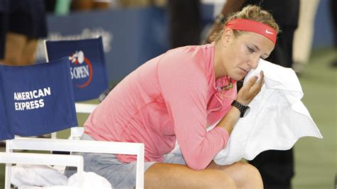 Azarenka out of Roland Garros due to foot injury - Eurosport