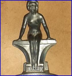 Art Deco Lamp Antique S Art Deco Cast Metal Nude Lady Lamp