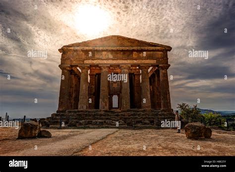 El Famoso Templo De La Concordia En El Valle De Los Templos Cerca De