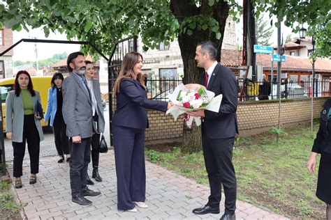 Ministrja Nagavci Vizitoi Universitetin Fehmi Agani N Gjakov