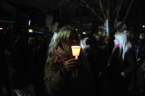 Una multitud se manifestó en contra de Aníbal Lotocki las imágenes de