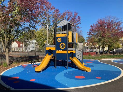 Thetford Evans Playground in Dorchester, MA - Urbnparks.com