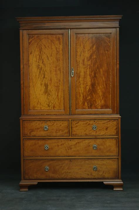 Late Victorian Mahogany Linen Press By Maple And Co As006a3208 Sn3386