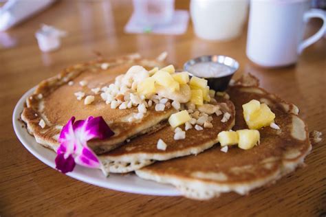 8 Tasty Spots for the Best Breakfast in Kihei (+ Map!)