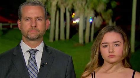 Cop Who Didnt Enter Florida School During Shooting Apparently Lied